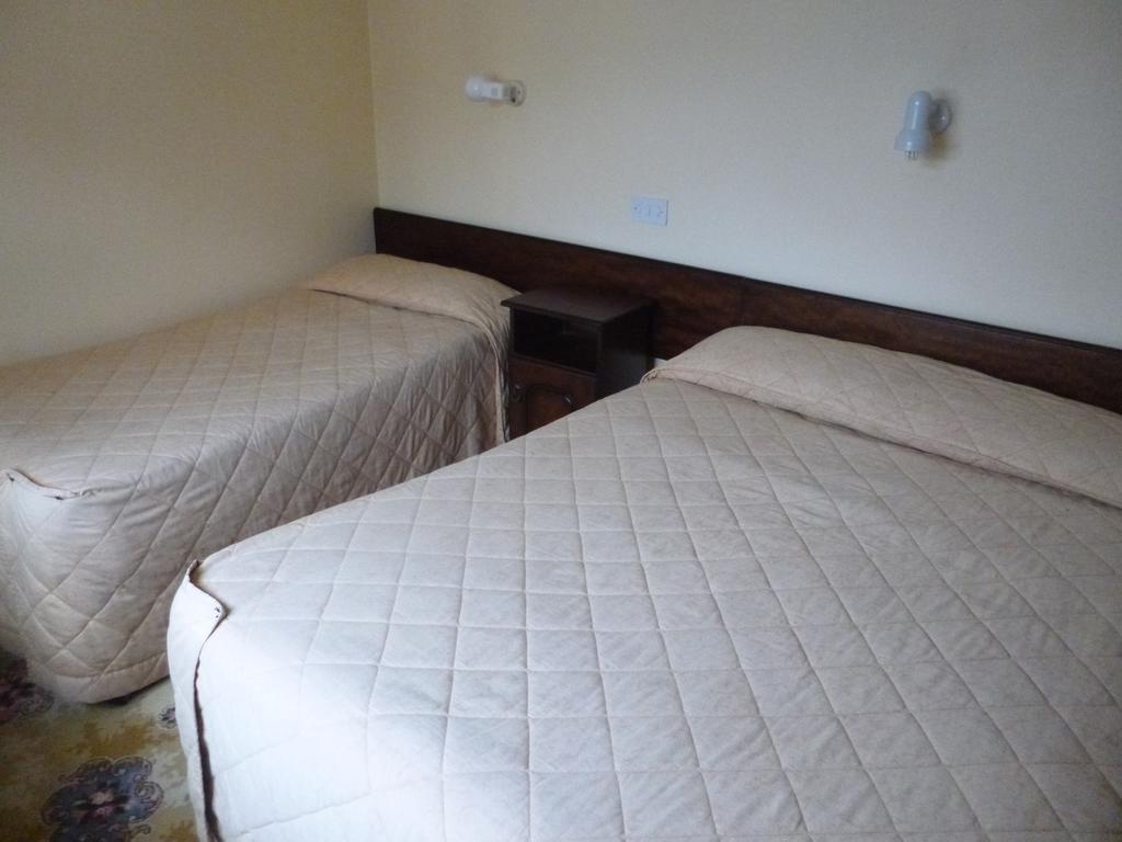 Achill Sound Hotel - Ostan Ghob A'Choire Eksteriør bilde
