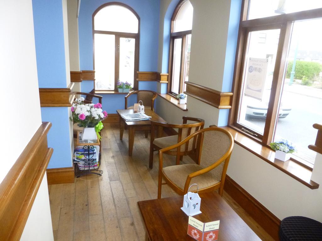Achill Sound Hotel - Ostan Ghob A'Choire Eksteriør bilde