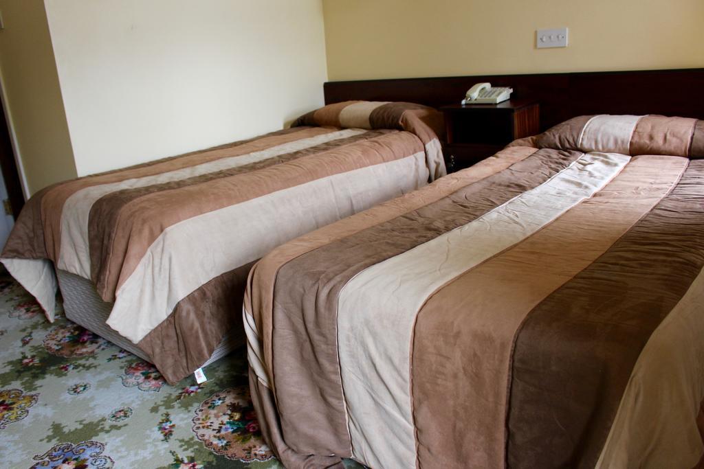 Achill Sound Hotel - Ostan Ghob A'Choire Eksteriør bilde