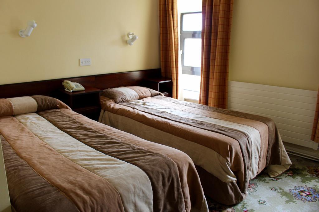 Achill Sound Hotel - Ostan Ghob A'Choire Eksteriør bilde